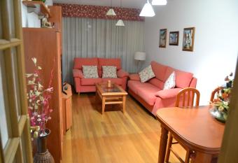 Inmoinsuas Avd de Becerrea 16 has Balcony rooms