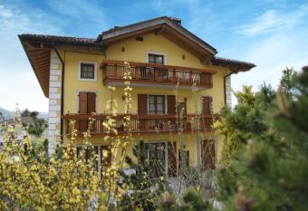 RAINBOW has Balcony rooms