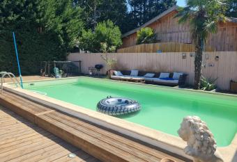 Studmer allows 18 year olds to book a room