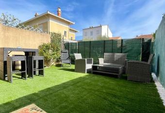 Studio Moana avec parking et jardin has Balcony rooms