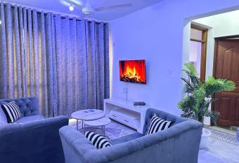 Fully furnished apartment allows 18 year olds to book a room