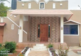 Yelagiri Golden Villa ( Unique Stay ) has Balcony rooms