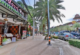 GP House Krabi Aonang Beach has Smoking/Balcony rooms