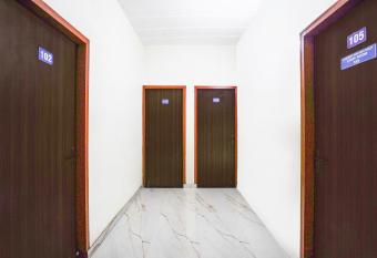 SPOT ON 81126 Agm Residency allows 18 year olds to book a room