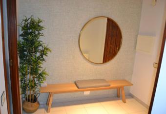 Inmoinsuas Gran Via 35 has Balcony rooms