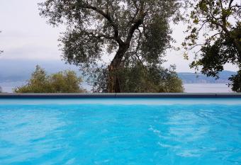 Ville nell Uliveto VILLA FRANTOIO has Balcony rooms