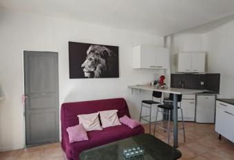 Les All  es has Balcony rooms