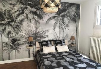 appartement entier au dessous de chez l h  te de 80 m carr  s has Balcony rooms