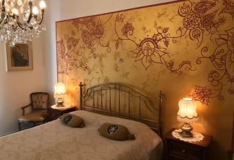 La casa del Cavaliere has Balcony rooms