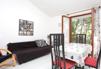 Apartmans by the sea has Balcony rooms