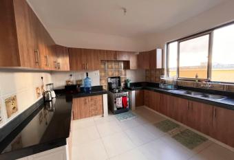 Kejani asuite has Balcony rooms