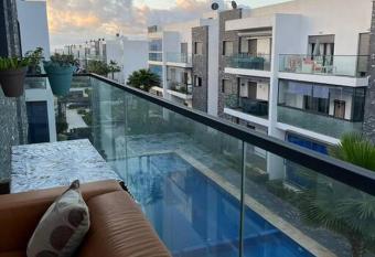 charmante appartement avec piscine et acc  s a la plage allows 18 year olds to book a room