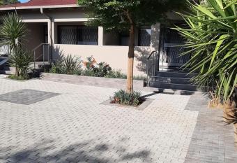 Bustani 2 - Self-Catering Studio allows 18 year olds to book a room