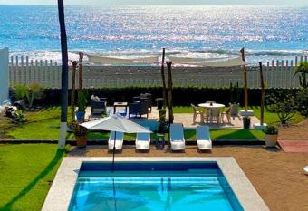 Hacienda Del Mar has Balcony rooms