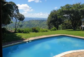 Sunset Manor has Balcony rooms