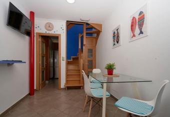 Casa Punta Balea, en el centro has rooms with a private hot tub