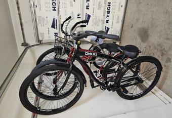 Chateau Desert Oasis minutes from Vegas Strip has rooms with a private hot tub