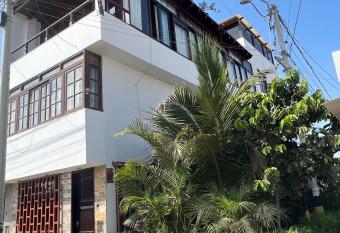 Casa Villa Victoria en Pisco has Balcony rooms