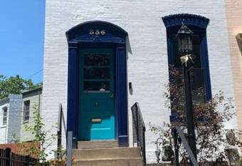 FoggyBottom historic house! has Balcony rooms