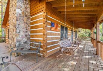 Carolina Moon Cabin in the NC Mountains! has Balcony rooms