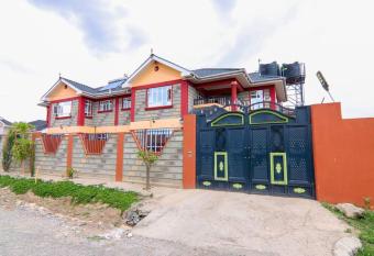 Cherry Homes has rooms with a private hot tub