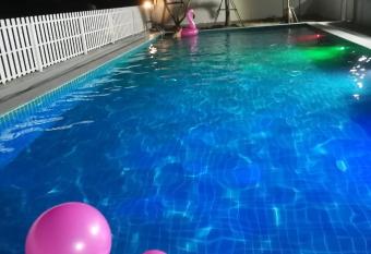 S&F villa has Balcony rooms