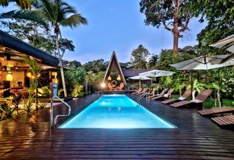 Namu Garden Hotel & Spa allows 18 year olds to book a room