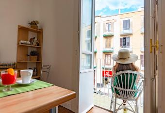 Point House - Apartment Ortigia Wifi allows 18 year olds to book a room