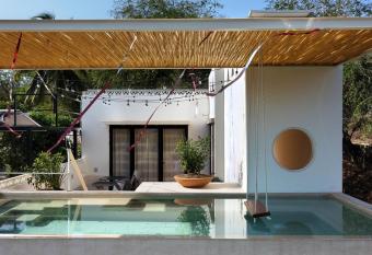 SAK NAJO LOFTS allows 18 year olds to book a room