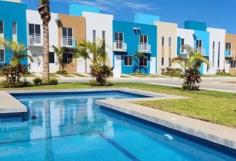 Casa PuntaMar, Bonfil y BarraVieja a 5 min, aeropuerto, MundoImperial, ArenaGNP has Balcony rooms