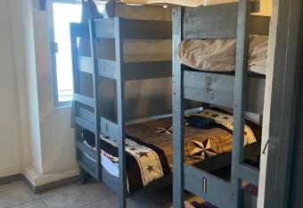 Hostal del Centro has Balcony rooms