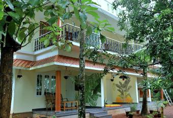 Aryavilla Heritage has Balcony rooms