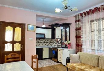 Roeli   s Guest House has Balcony rooms