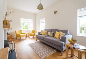 The Lodge, Aldringham has Balcony rooms