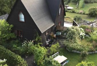 L  ngtan Marielund has Balcony rooms