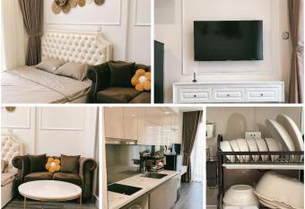 Homestay cao c   p t   i Ruby - Vinhomes Ocean Park has Balcony rooms