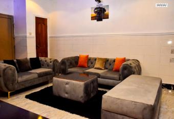 Adorable 1bedroom Kenora Apartment Awka has Balcony rooms