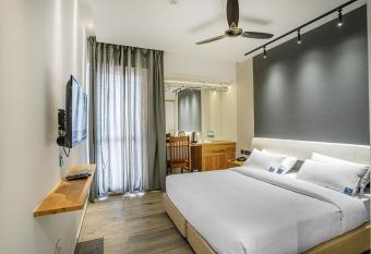 TERRACE BUSINESS HOTEL KOZHIKODE has Balcony rooms