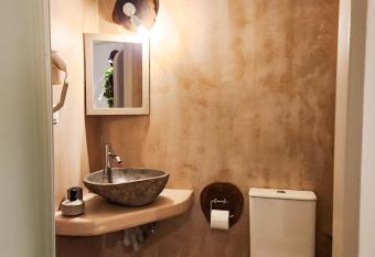 Elia Luxury Rooms allows 18 year olds to book a room