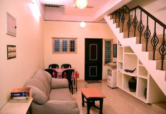 Steve homestay, near white town, near rock beach allows 18 year olds to book a room