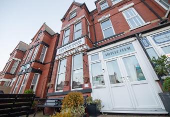 Ashford House allows 18 year olds to book a room