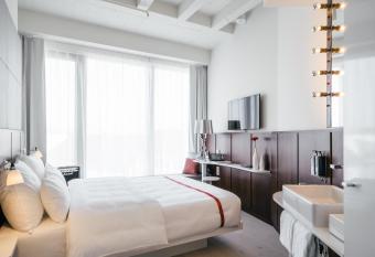 Ruby Hanna Hotel Stuttgart allows 18 year olds to book a room