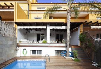 Chalet de lujo Cala del Moral has Balcony rooms