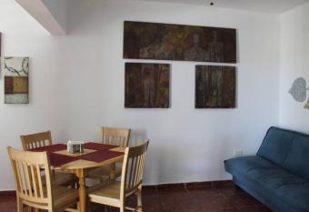 Tranquilo Departamento, equipado allows 18 year olds to book a room