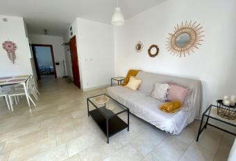 Bursztynowa 16 Hel has Balcony rooms