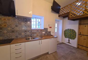 Casa Tradicional Algarvia allows 18 year olds to book a room