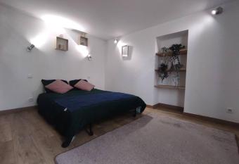 Appartement Cosy allows 18 year olds to book a room