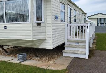 Beautiful Caravan has Balcony rooms