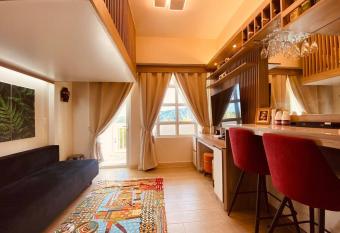 Twin Lakes Vineyard Residences Insta-Worthy FULLY equipped Condo with LOFT Bed has Balcony rooms