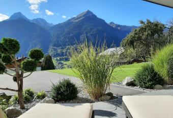 Bergmomente Montafon Appartement St. Gallenkirch allows 18 year olds to book a room